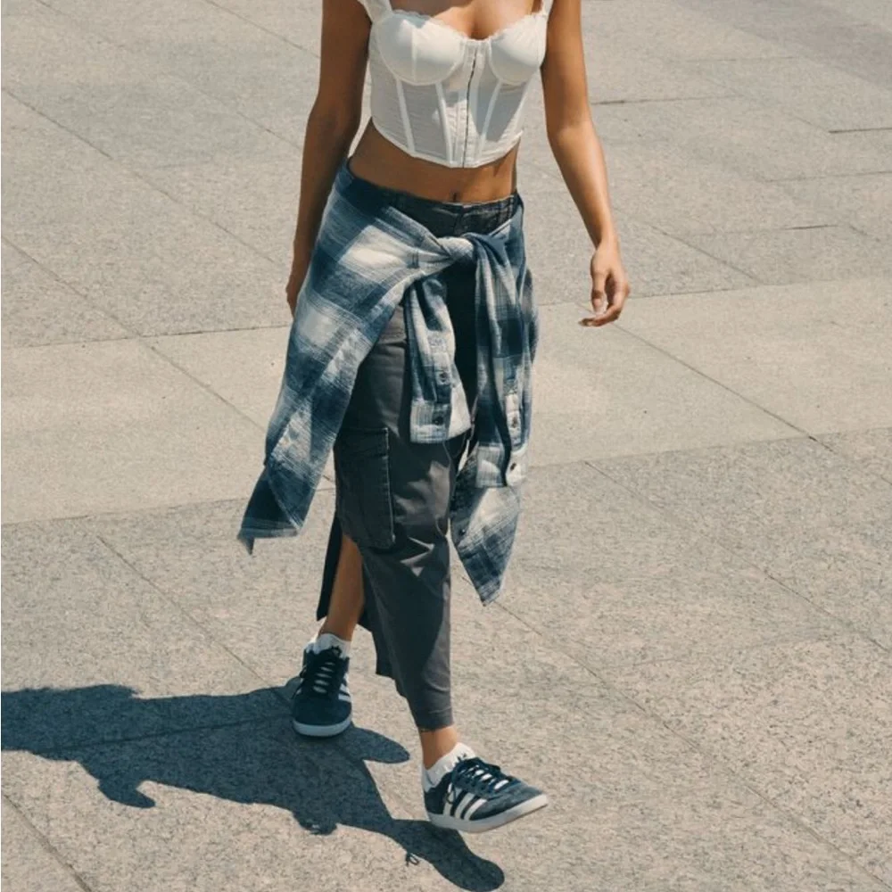 Garage Charcoal Cargo Maxi Skirt - Picture 5 of 5